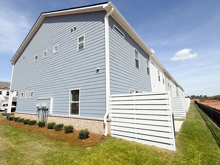 1017 Stiles Ct — Photo 14
