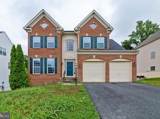 18943 Highland Park Dr, Triangle, VA 22172