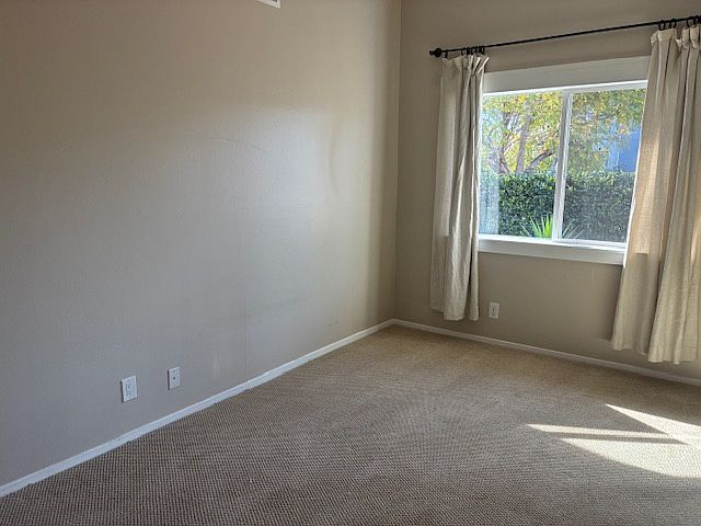 second bedroom, fits king bed