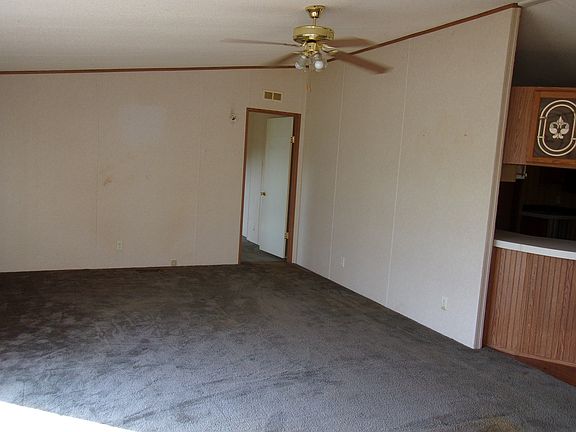 Additional Living Room
