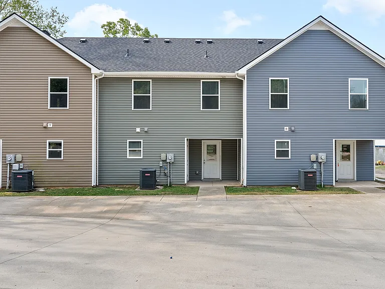 1103 Commerce St — Photo 26