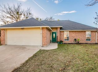 419 Cedar Ave, Springtown, TX 76082