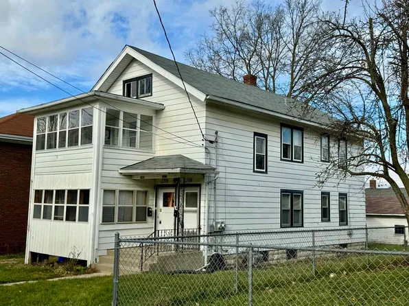 2206 11th Ave, Rockford, IL 61104