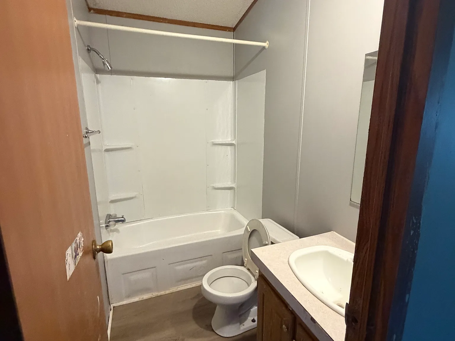 3 bed, $800 — Photo 4