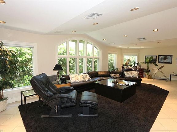 3rd image of 26131 Fawnwood Ct