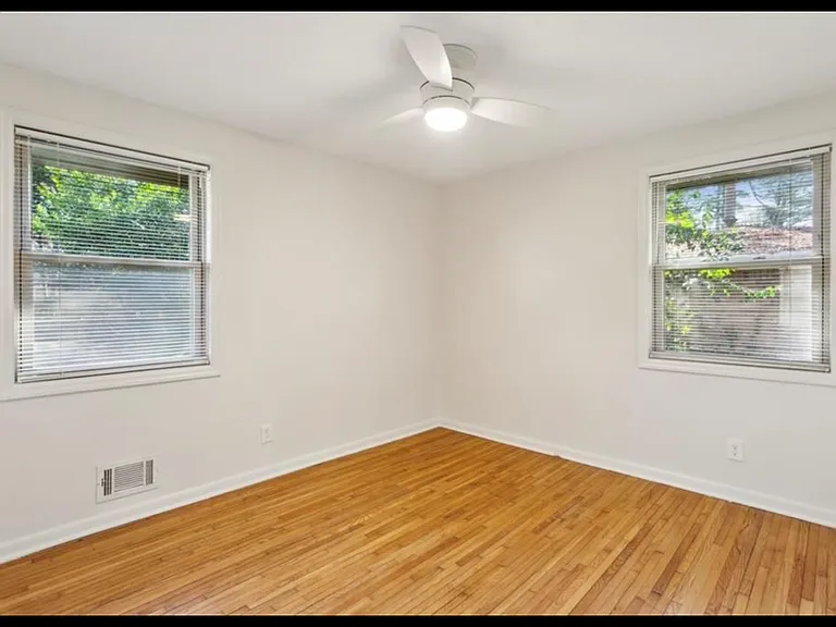 2474 Warwick Cir NE — Photo 14