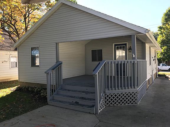 3rd image of 137 Stratford Ave