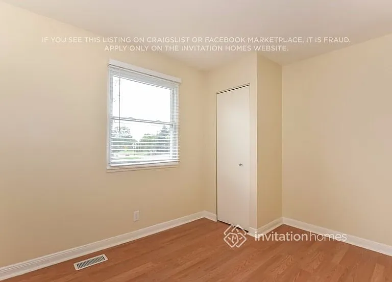 200 Valley Dr — Photo 16
