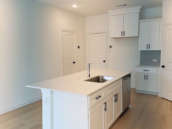 5th image of 5364 Springlake Pkwy