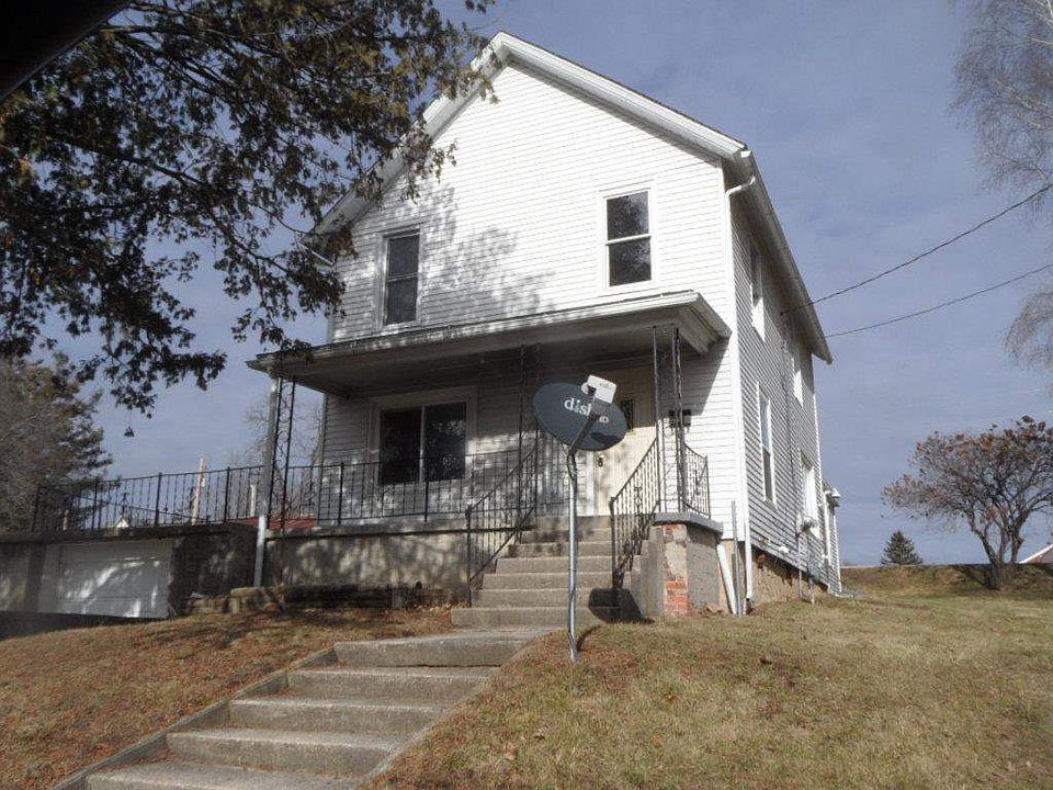 1st image of 107 E Hill St