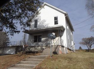 107 E Hill St, Blanchardville, WI 53516