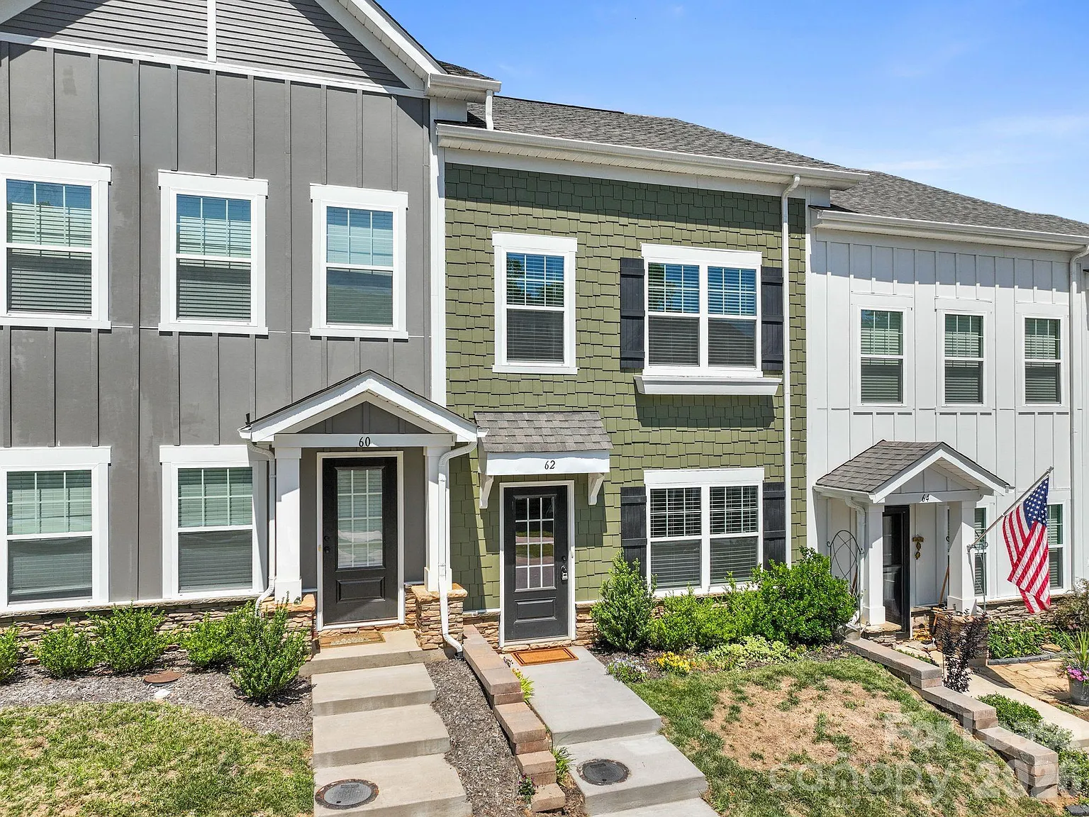 3 bed, 2.5 bath, 1640 sqft, $2,750 — Photo 3