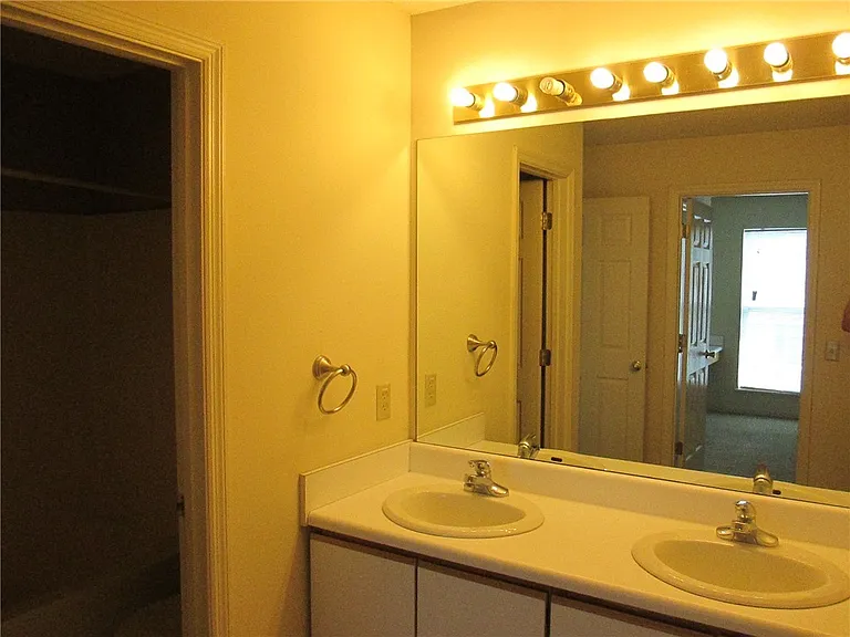 155 Anderson Hwy #1030 — Photo 11