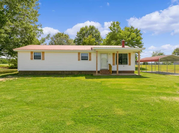 2221 Parkburg Rd, Medon, TN 38356