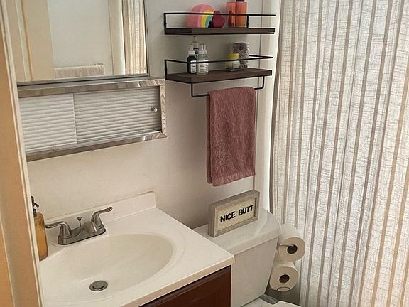 5th image of 473 S State St APT 116