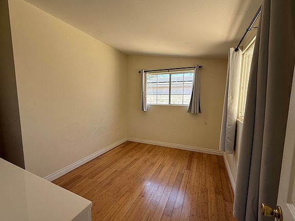 2nd image of 13761 Jefferson St