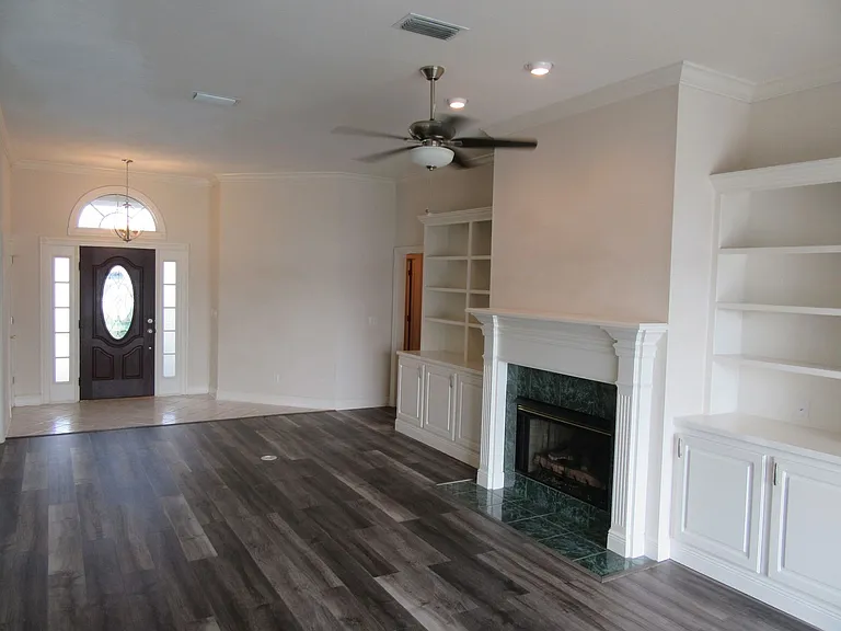 2516 Country Club Dr — Photo 7