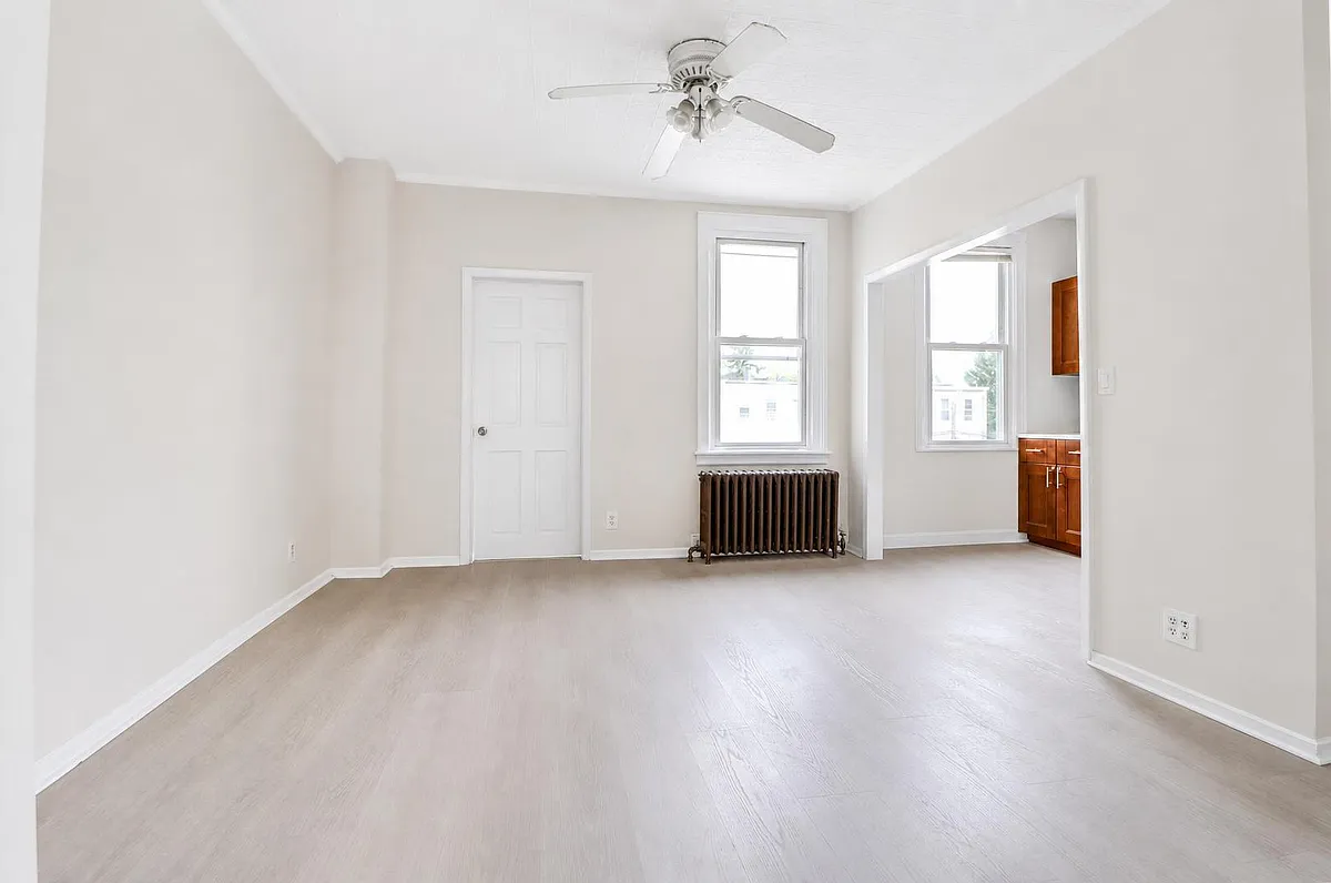 Building Photo - 69th Pl