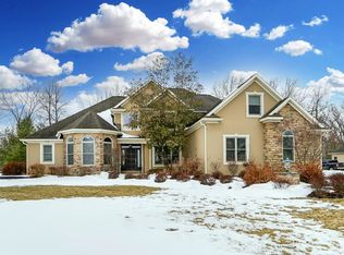 3054 Indian Hill Dr, Lima, OH 45806