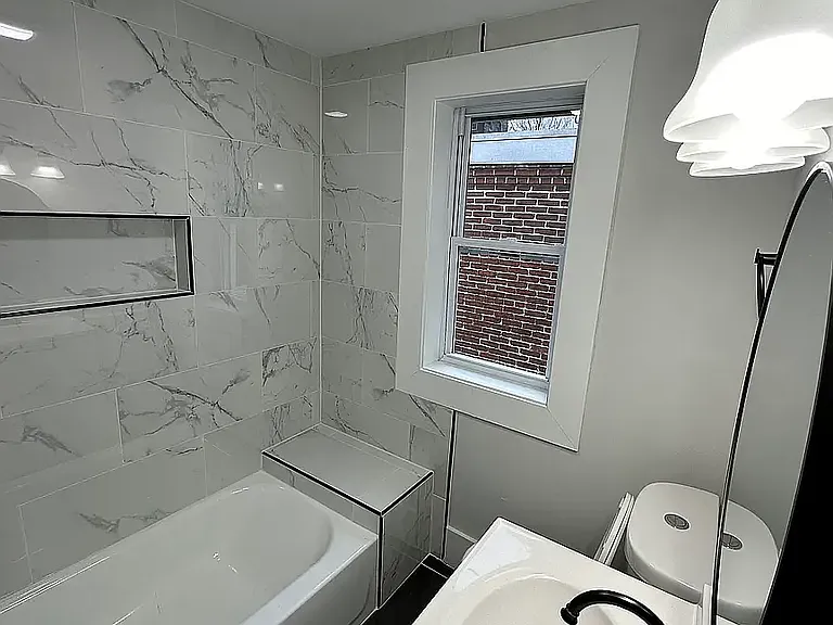 104 N Franklin St — Photo 8