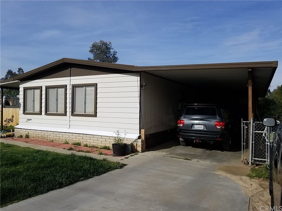 1st image of 21945 Garden Dr