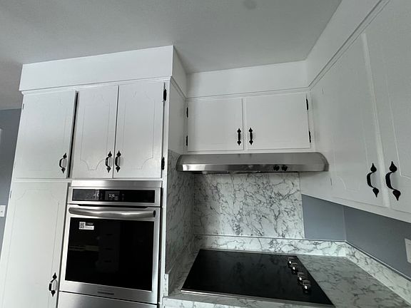 3rd image of 206 Longmeadow Dr