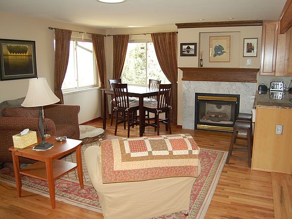 Very spacious, open, and inviting, Skylight tubes bring in wonderful light!