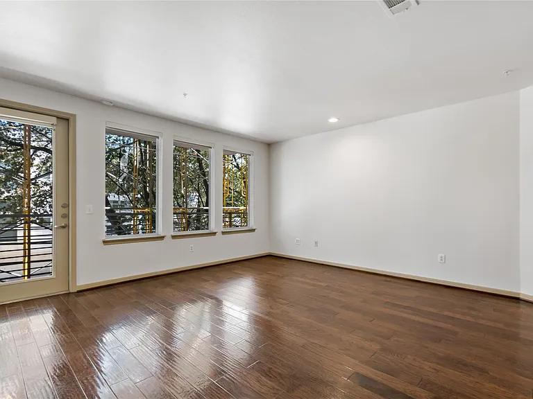 505 Jackson Hill St #103 — Photo 12