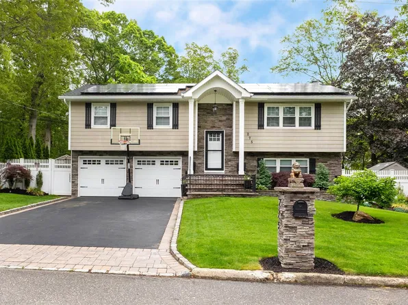 275 Avenue B, Ronkonkoma, NY 11779