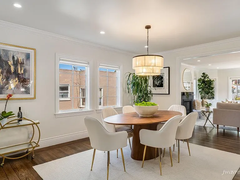 325 Moncada Way — Photo 11