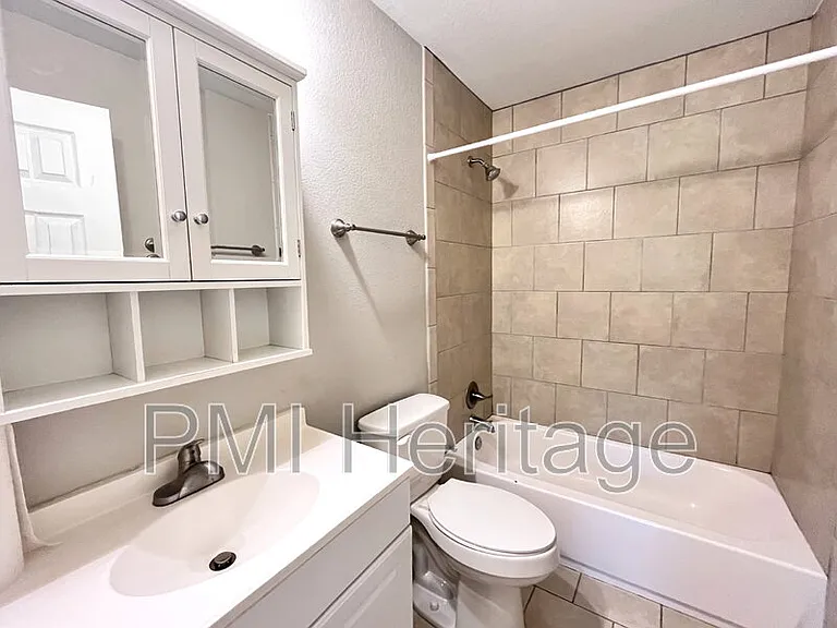 103 W Martin Luther King Jr Blvd #1 — Photo 6