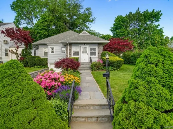 42 Beverly Road, Yonkers, NY 10710