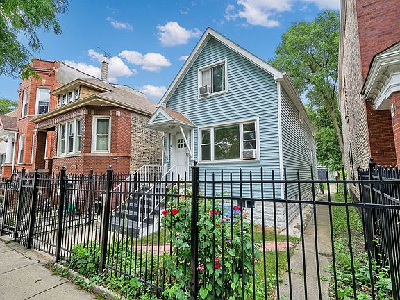 3rd image of 2813 S Karlov Ave