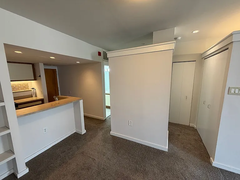 237 Chestnut St #1-405 — Photo 18