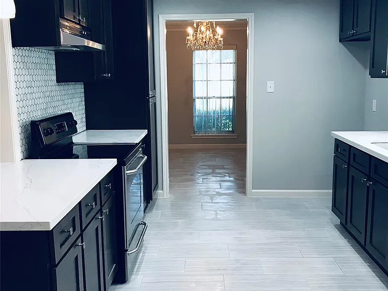 3110 Springhill Dr — Photo 24