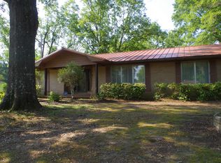 307 E Dunn Ave, Hampton, AR 71744