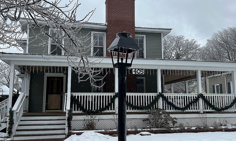 2nd image of 405 E Court St