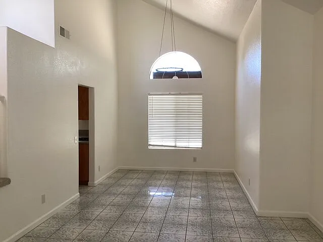 4 bed, 3.0 bath, 1874 sqft, $2,650 — Photo 2
