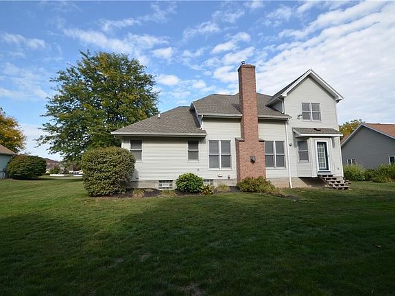 4th image of 11 Manitoba Woods Ln