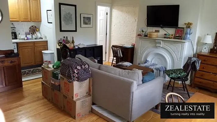 Rented by ZealEstate Group Inc | media 15