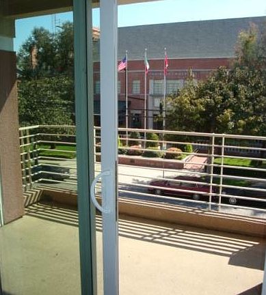 2nd image of 322 S Virgil Ave