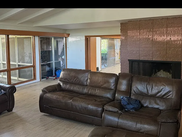 736 Elmwood Dr — Photo 8