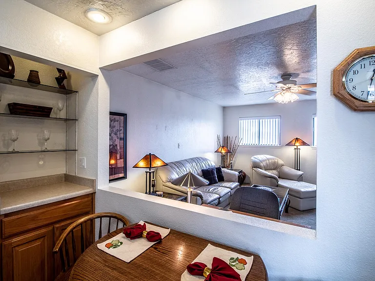 1005 E Navajo St — Photo 16