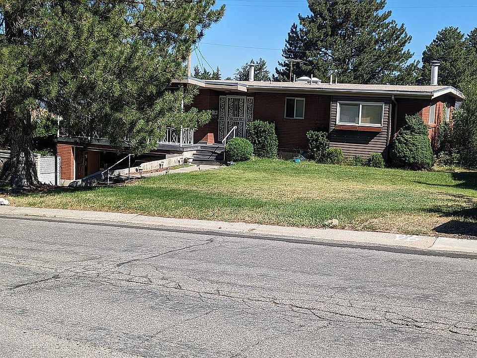 1st image of 3625 E Eastcliff Dr