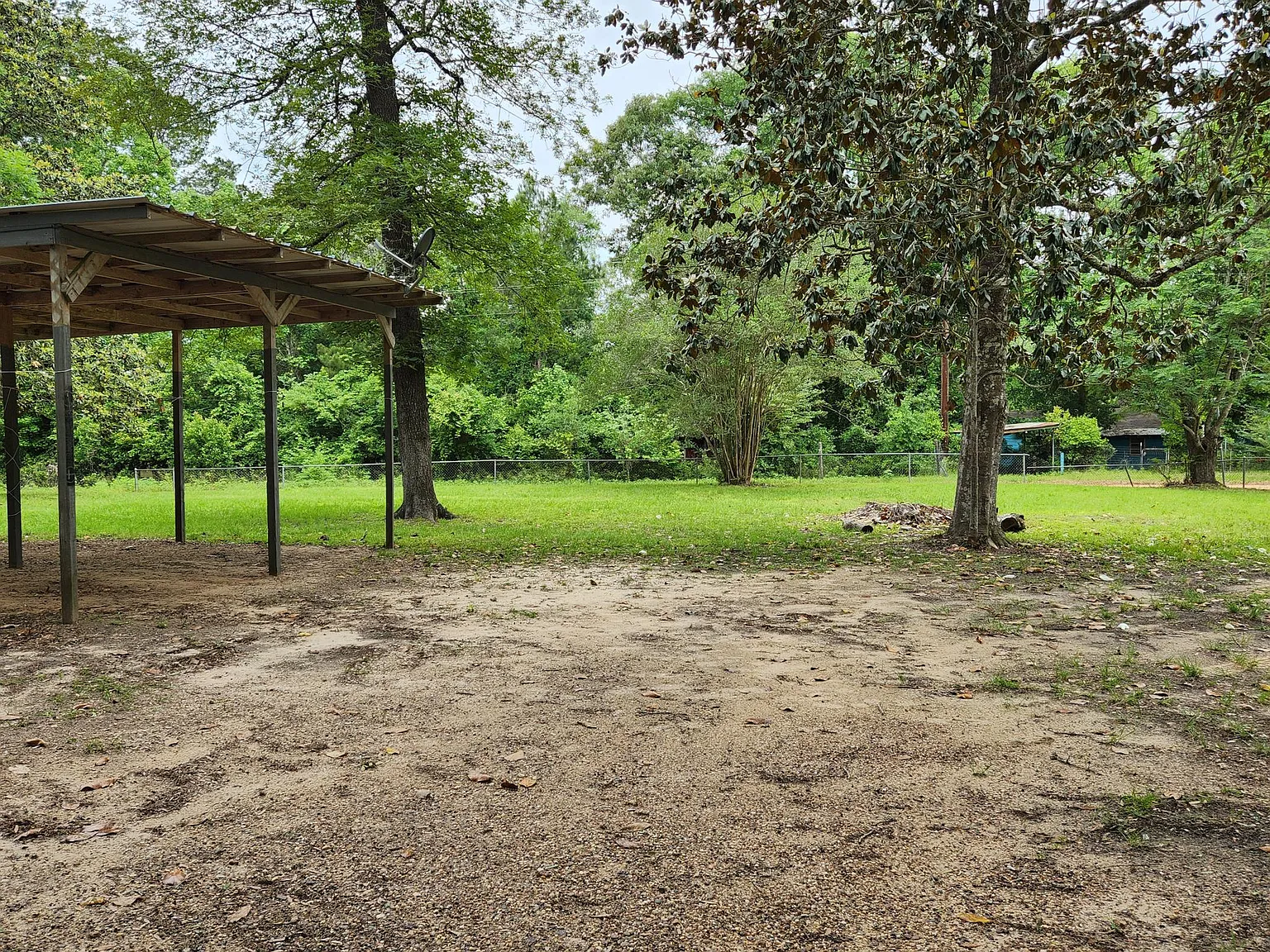 2 bed, 900 sqft, $1,000 — Photo 3