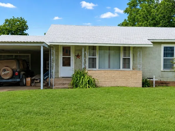 1008 W Elm St, Olney, TX 76374