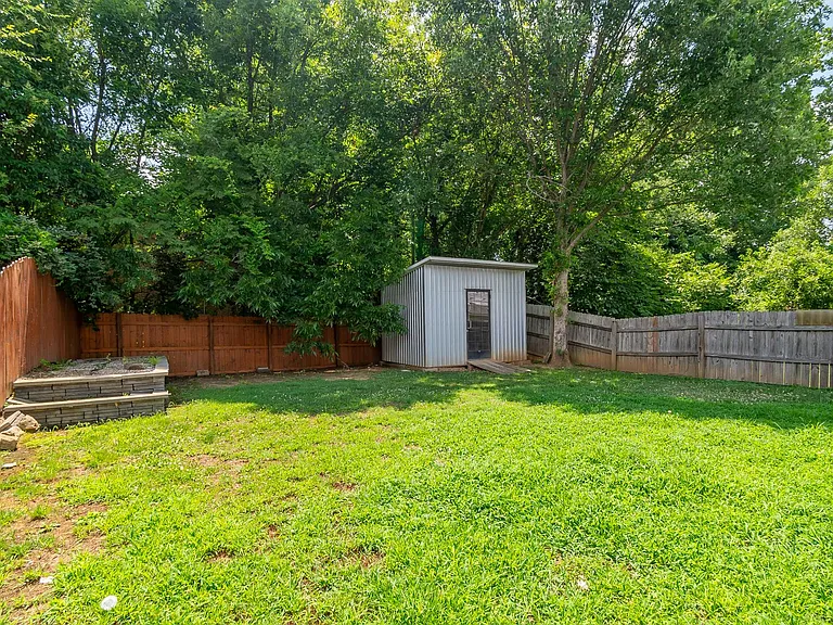 1053 Brianna Way — Photo 11