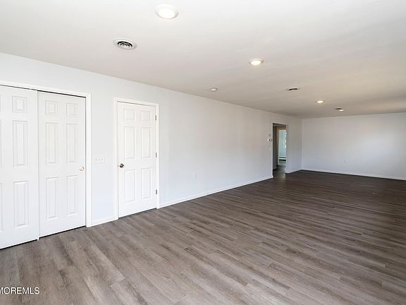 4th image of 11 La Terraza Drive