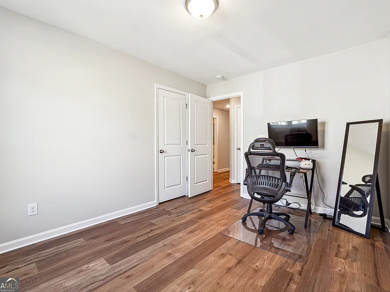 1616 Lansing Bluff Walk — Photo 36