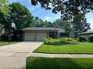 454 Mills Rd, Saline, MI 48176